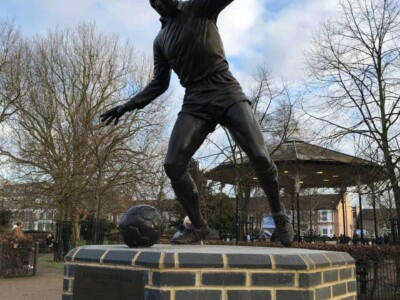 Laurie Cunninhgam statue